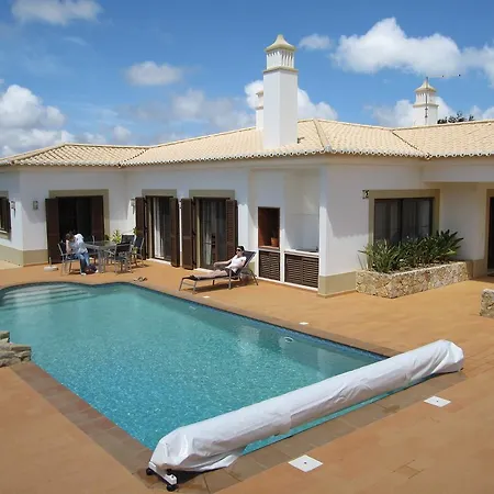 منتزه العطل Almaverde Village & 4*