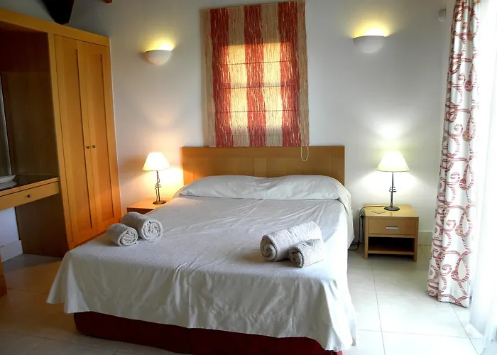 منتزه العطل Almaverde Village & 4*