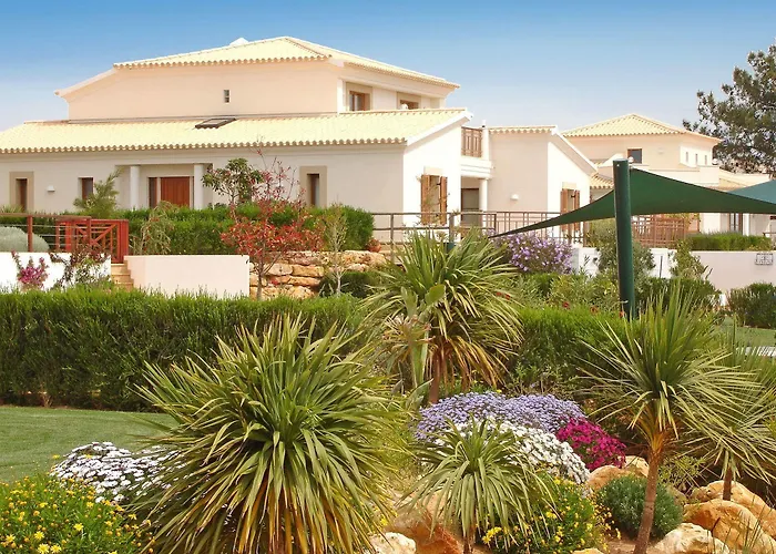 منتزه العطل Almaverde Village & بورغاو